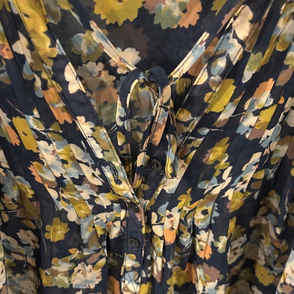 LC Lauren Conrad Navy Floral Women's Top - Picture 5 of 8